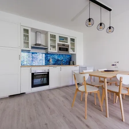 White&blue Apartment *