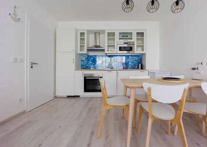 White&blue Apartment *